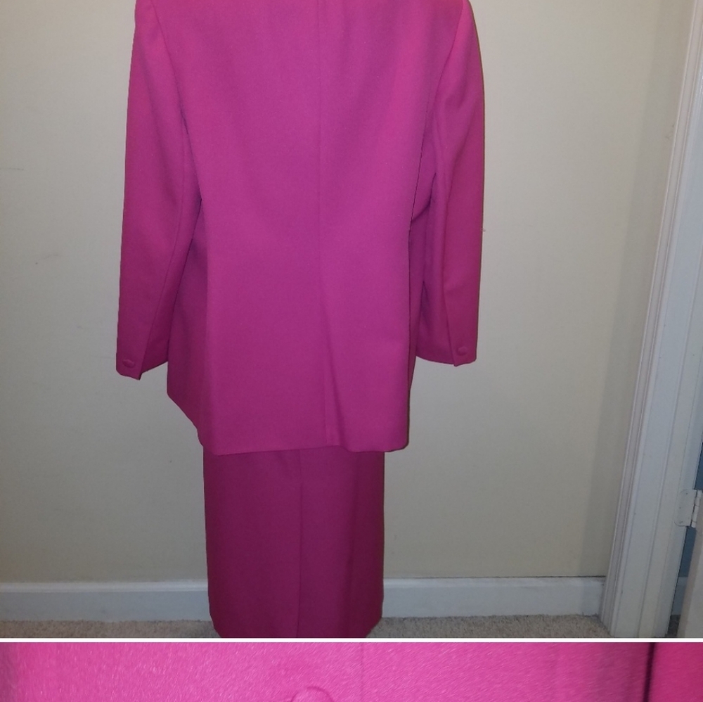GLAMOUR SUITS - Picture 2 of 8